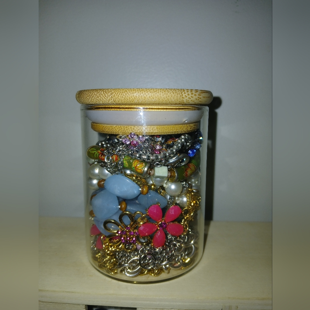 Feminine Era Jewelry Jar